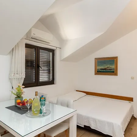 Kono Guest house