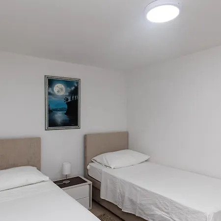 Kono Gasthuis 3*